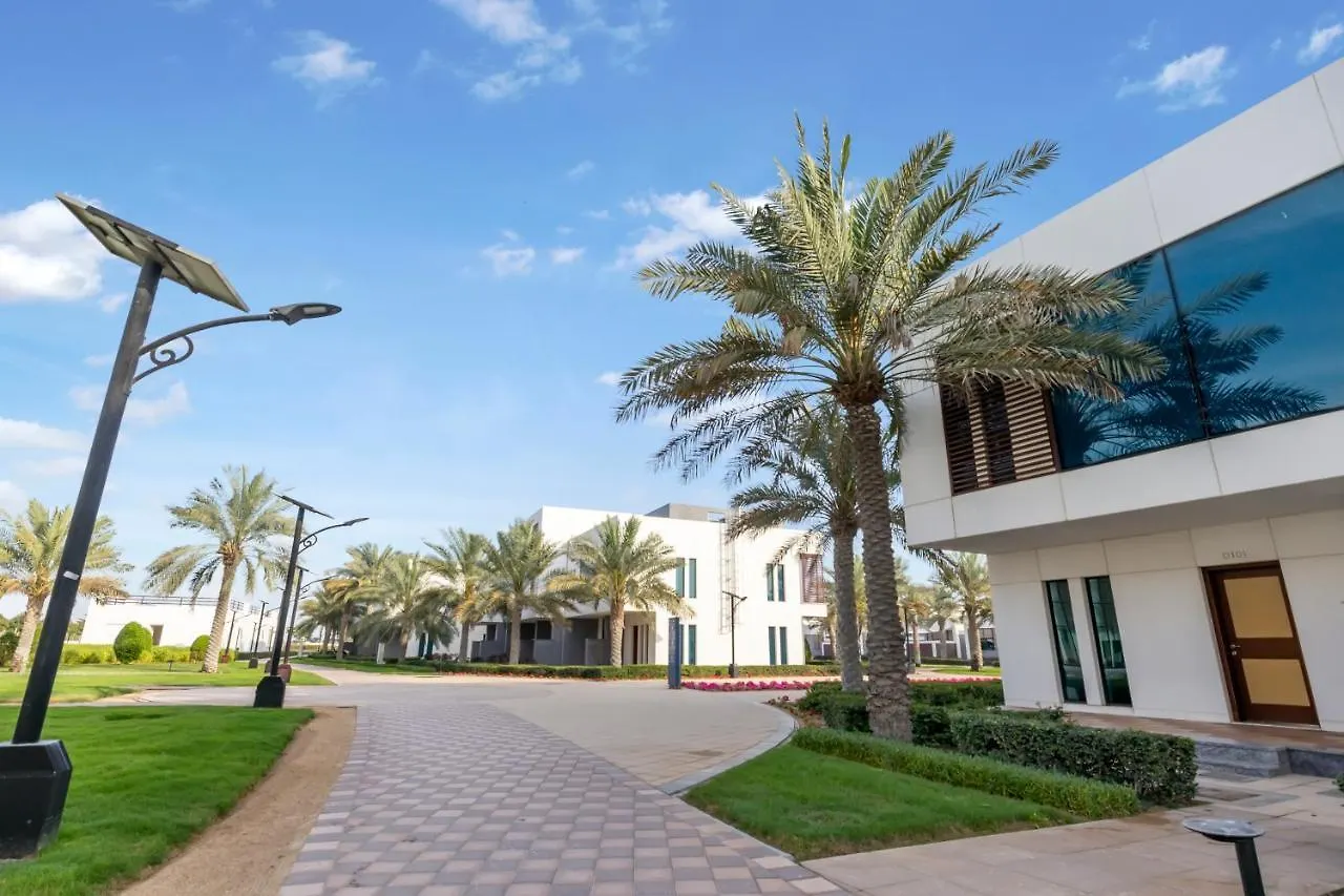Fam Living - Sarai Beach Villas - Palm Jumeirah - Families Only Dubai